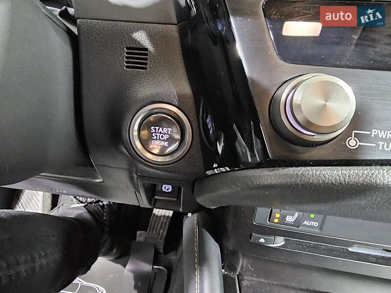 Седан Lexus ES 2022 в Киеве