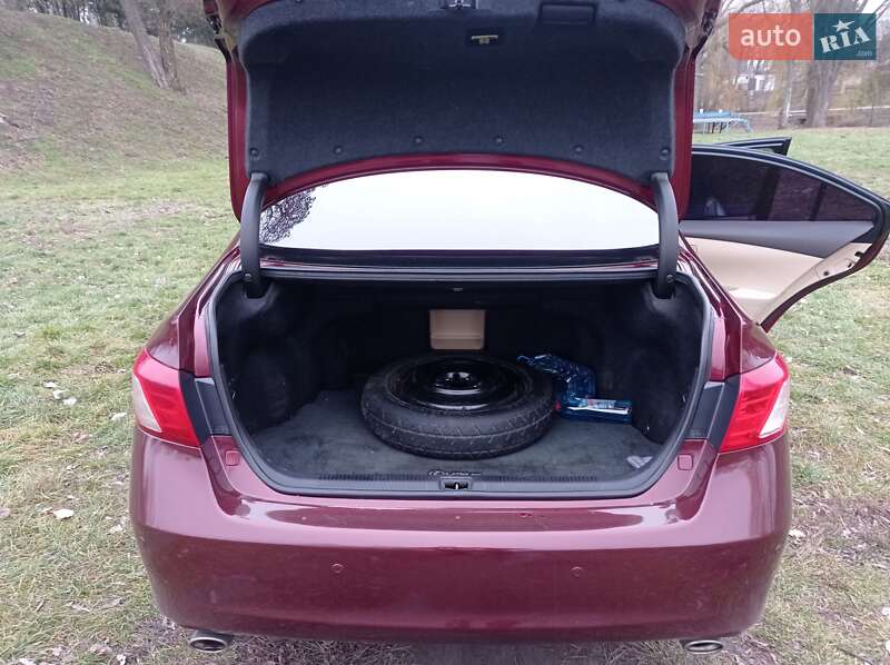 Седан Lexus ES 2008 в Бобровице