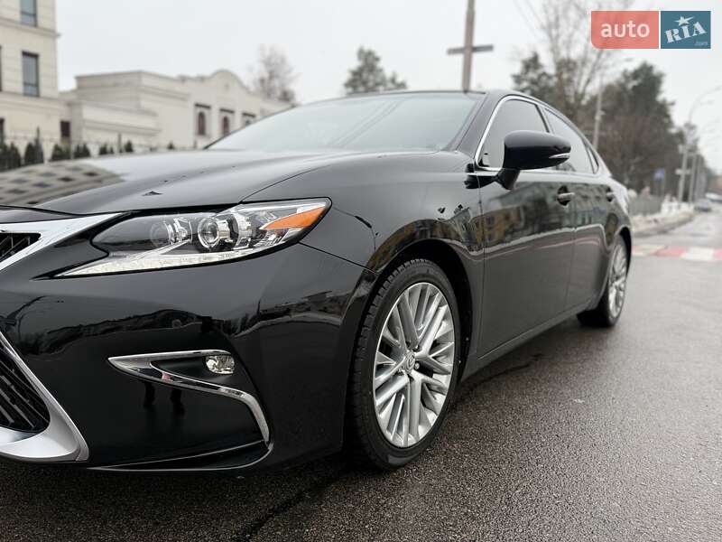 Седан Lexus ES 2012 в Києві