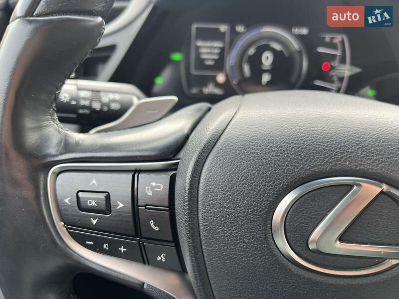 Седан Lexus ES 2024 в Рівному