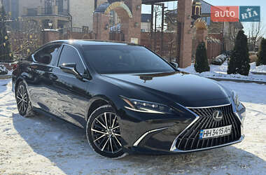 Седан Lexus ES 2024 в Одессе