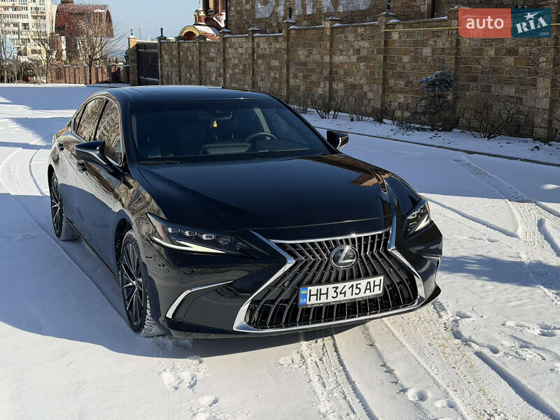 Седан Lexus ES 2024 в Одессе