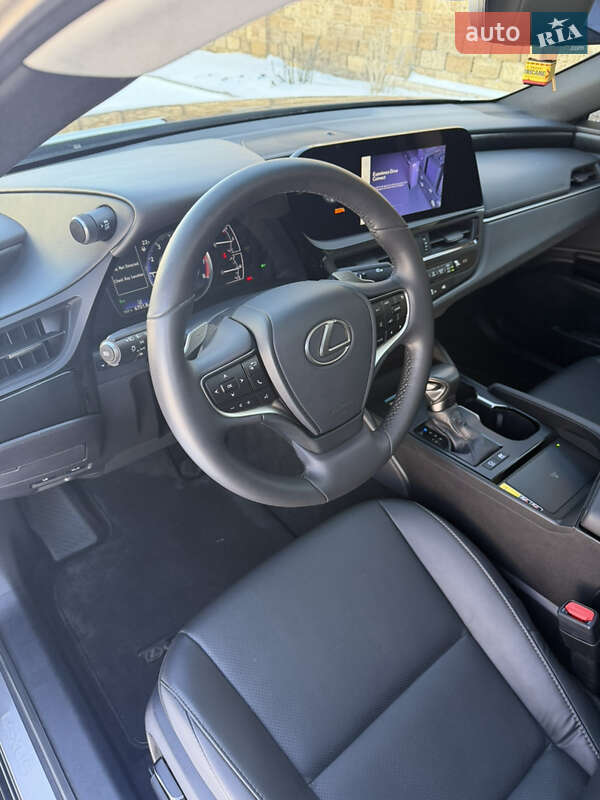Седан Lexus ES 2024 в Одессе