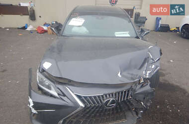 Седан Lexus ES 2023 в Запорожье