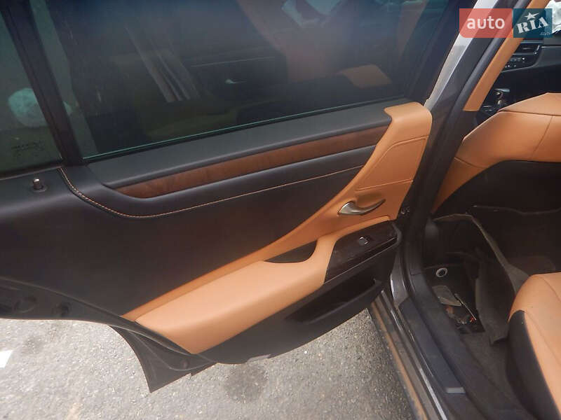 Седан Lexus ES 2023 в Запорожье