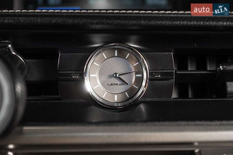 Седан Lexus ES 2015 в Одесі