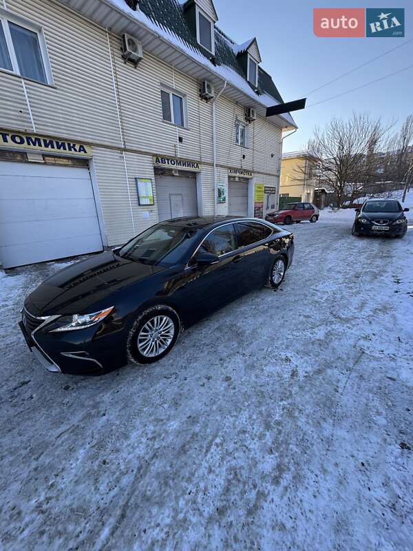 Седан Lexus ES 2016 в Киеве фото 8 Седан Lexus ES 2016 в Киеве