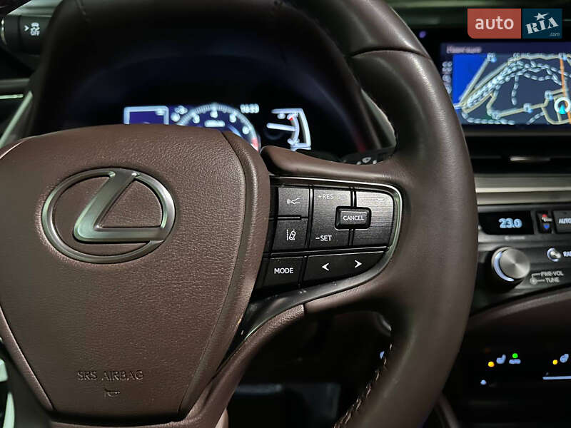 Седан Lexus ES 2021 в Дніпрі