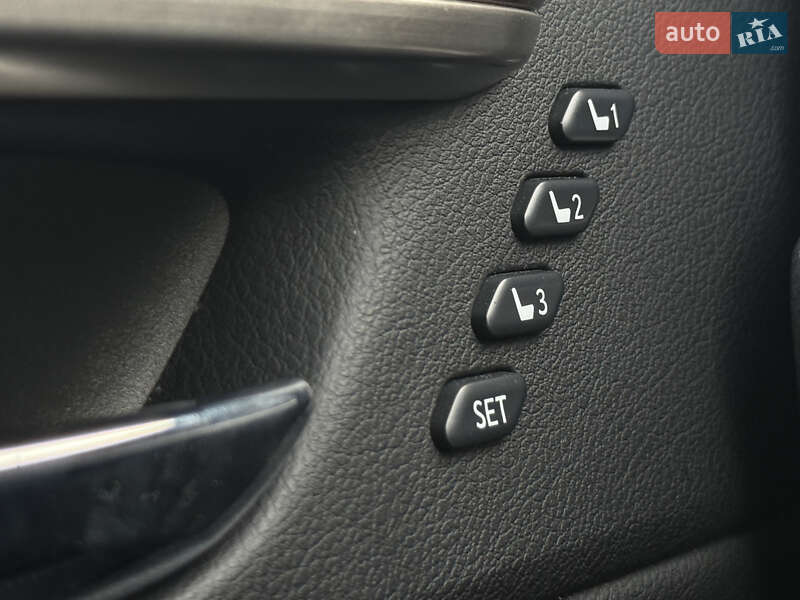 Седан Lexus ES 2016 в Києві