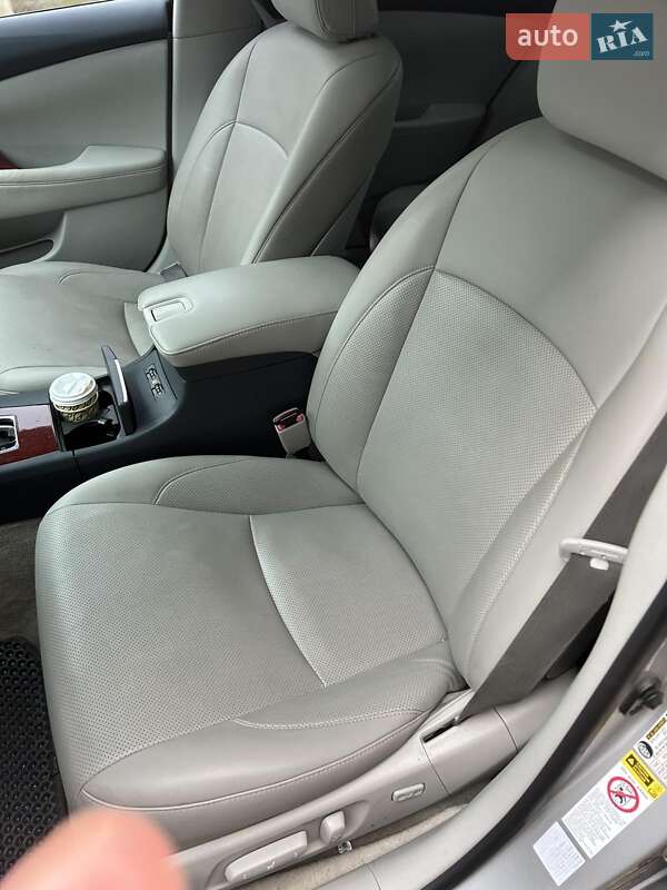 Седан Lexus ES 2007 в Чернівцях