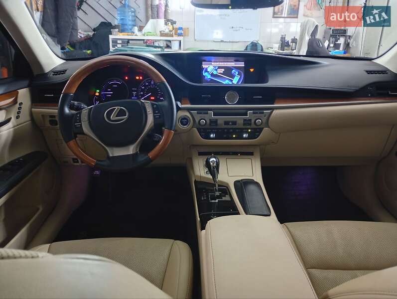 Седан Lexus ES 2014 в Черкасах фото 6 Седан Lexus ES 2014 в Черкасах