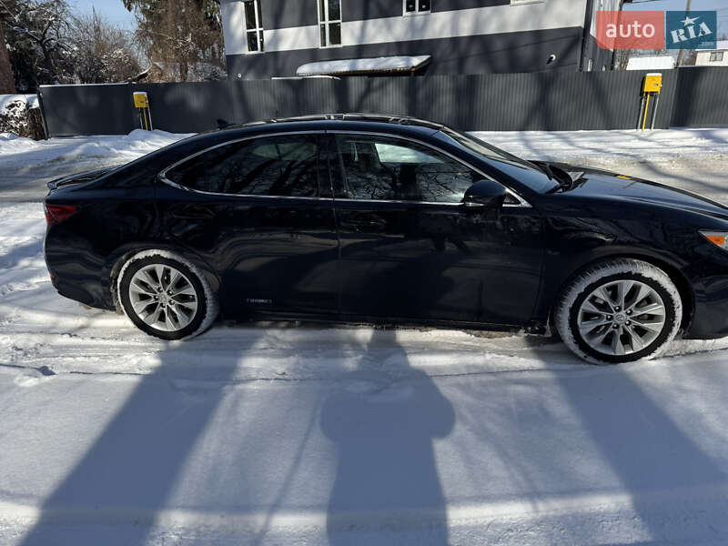 Седан Lexus ES 2012 в Крюківщині