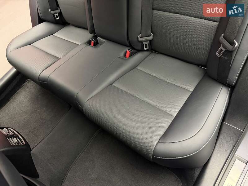 Седан Lexus ES 2018 в Києві