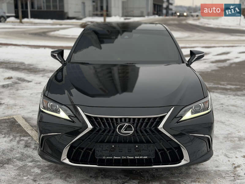 Седан Lexus ES 2021 в Києві
