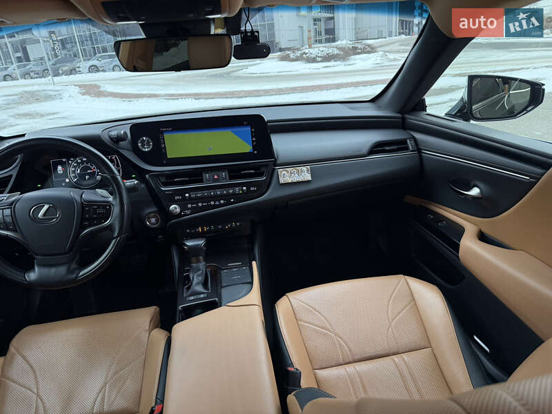 Седан Lexus ES 2021 в Києві