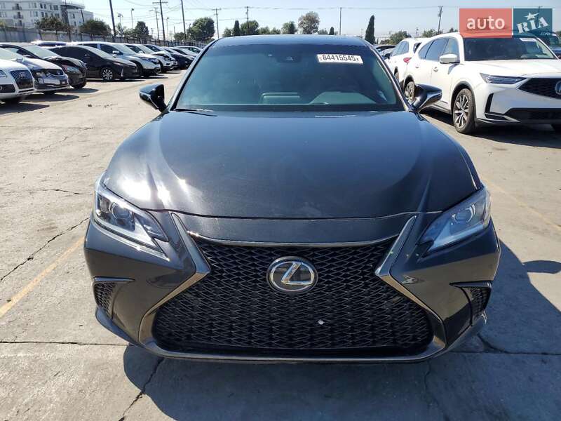 Седан Lexus ES 2015 в Львове фото 5 Седан Lexus ES 2015 в Львове