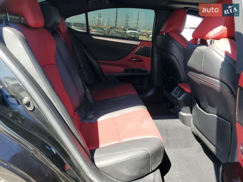 Седан Lexus ES 2015 в Львове фото 10 Седан Lexus ES 2015 в Львове