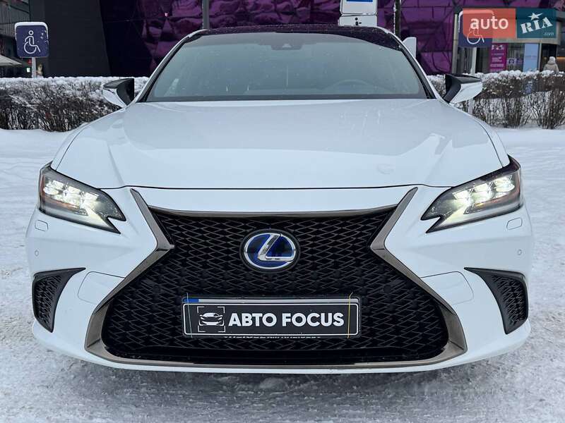 Седан Lexus ES 2020 в Києві