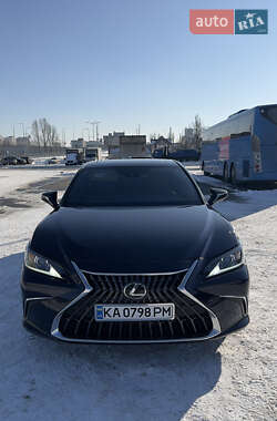 Седан Lexus ES 2023 в Киеве