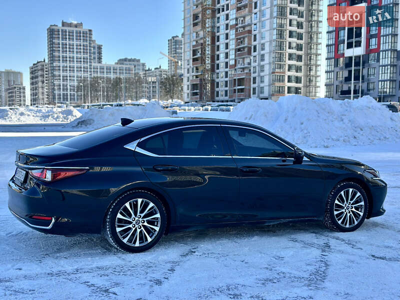 Седан Lexus ES 2020 в Киеве фото 17 Седан Lexus ES 2020 в Киеве