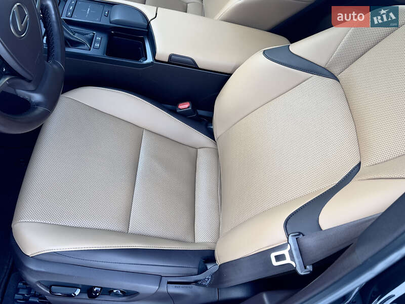 Седан Lexus ES 2020 в Киеве фото 36 Седан Lexus ES 2020 в Киеве