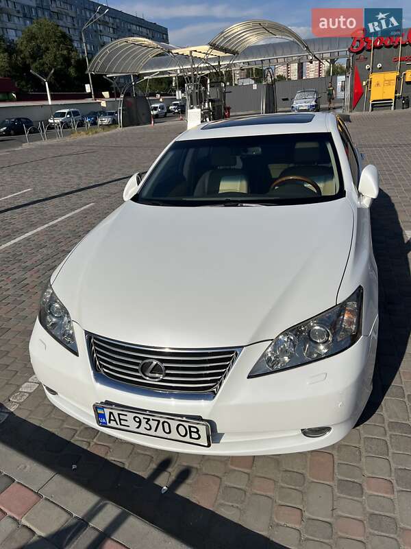 2007 Lexus ES, VIN JTHBJ46G572137952:plate — фото 1 (autoria)