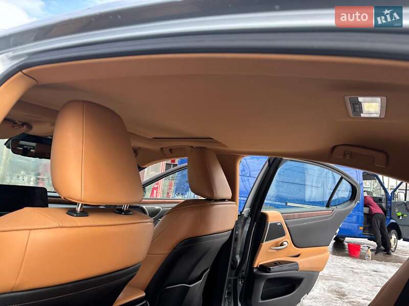 Седан Lexus ES 2022 в Тернополе фото 22 Седан Lexus ES 2022 в Тернополе