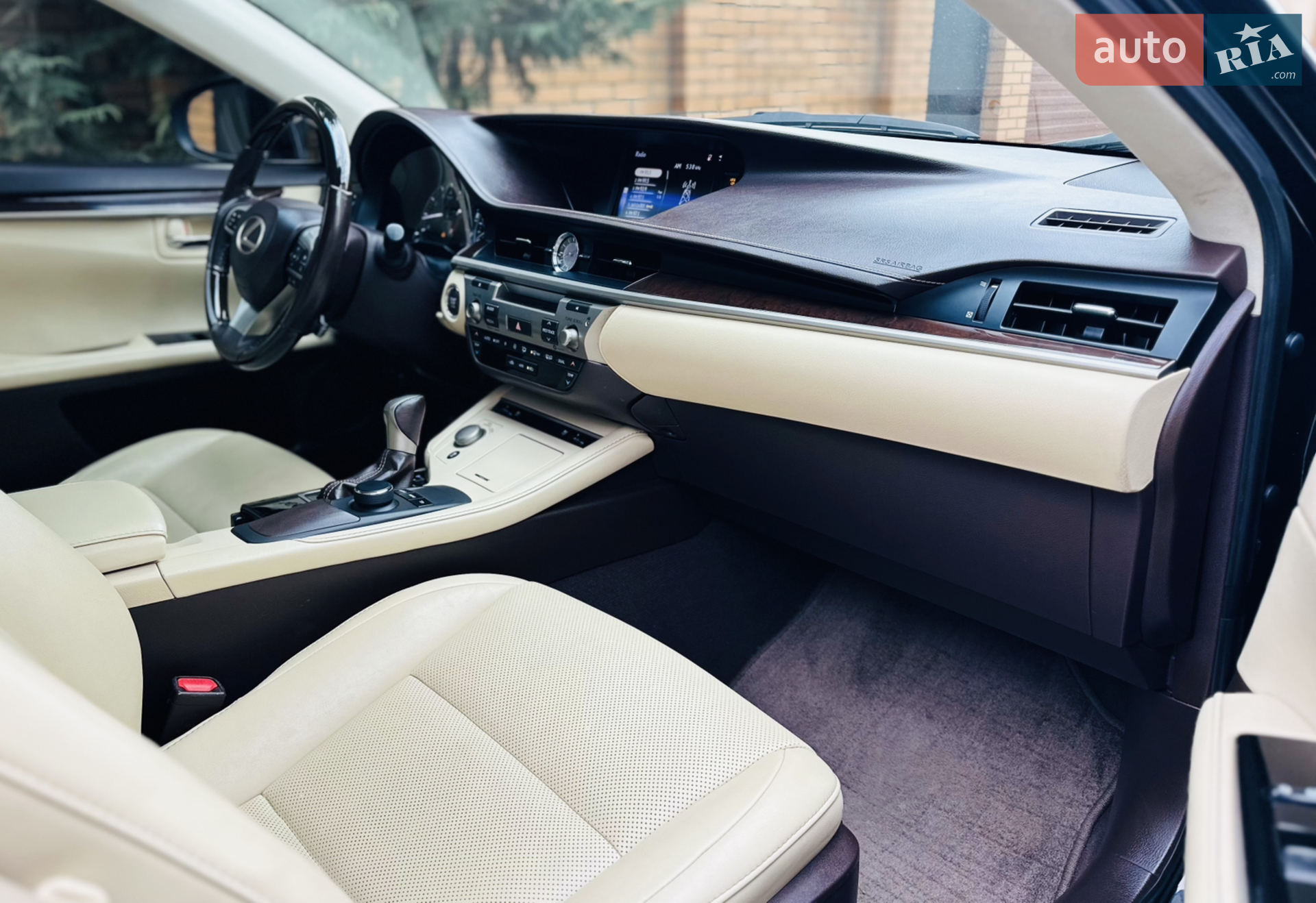 2017 Lexus ES - мініатюра 16