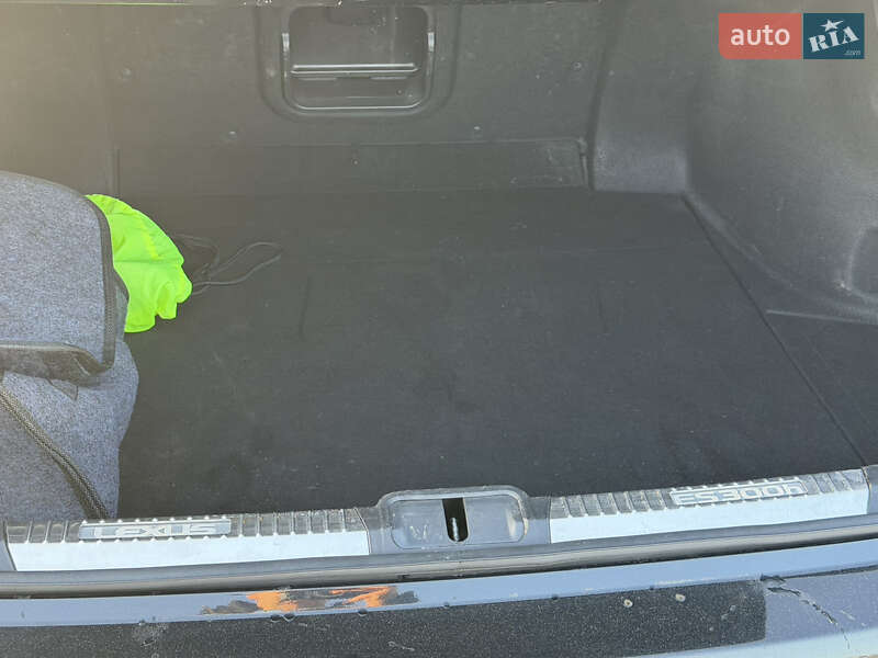 Седан Lexus ES 2023 в Киеве фото 21 Седан Lexus ES 2023 в Киеве