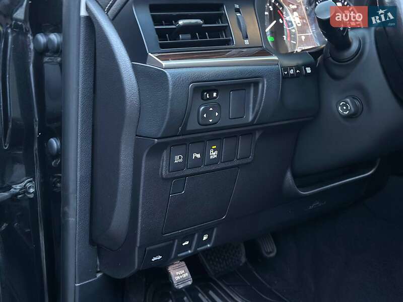 Седан Lexus ES 2016 в Одессе