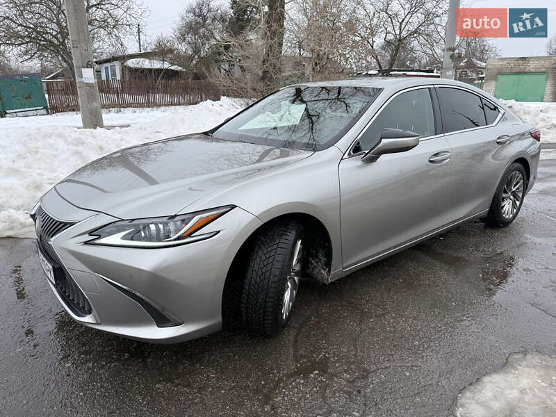 Седан Lexus ES 2020 в Кременчуге фото Седан Lexus ES 2020 в Кременчуге