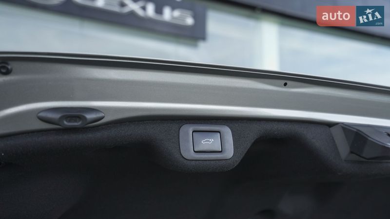 Седан Lexus ES 2022 в Львове фото 11 Седан Lexus ES 2022 в Львове