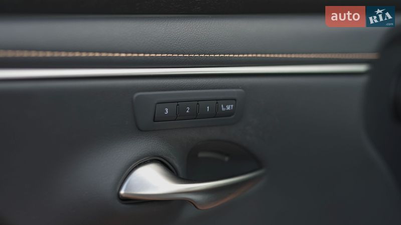 Седан Lexus ES 2022 в Львове фото 15 Седан Lexus ES 2022 в Львове