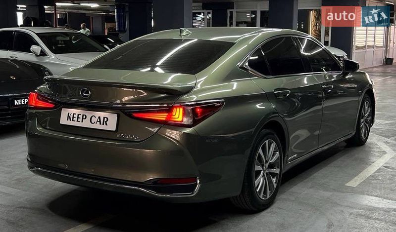 Седан Lexus ES 2020 в Одесі