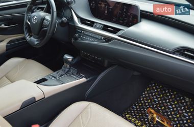 Седан Lexus ES 2019 в Одессе
