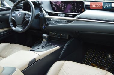Седан Lexus ES 2019 в Одессе