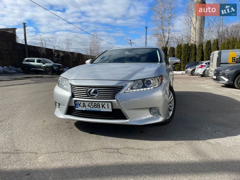 Седан Lexus ES 2014 в Киеве фото Седан Lexus ES 2014 в Киеве