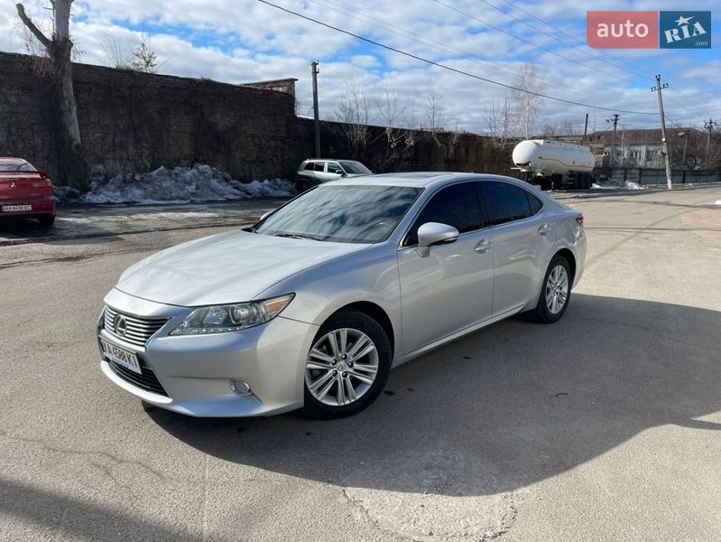 Седан Lexus ES 2014 в Киеве фото 3 Седан Lexus ES 2014 в Киеве