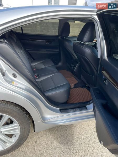 Седан Lexus ES 2014 в Киеве фото 44 Седан Lexus ES 2014 в Киеве