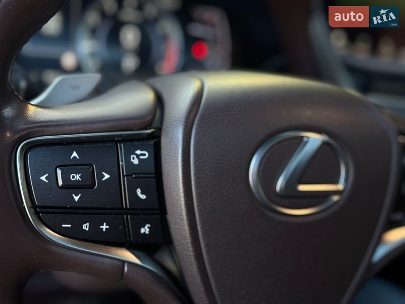 Седан Lexus ES 2020 в Києві фото 39 Седан Lexus ES 2020 в Києві