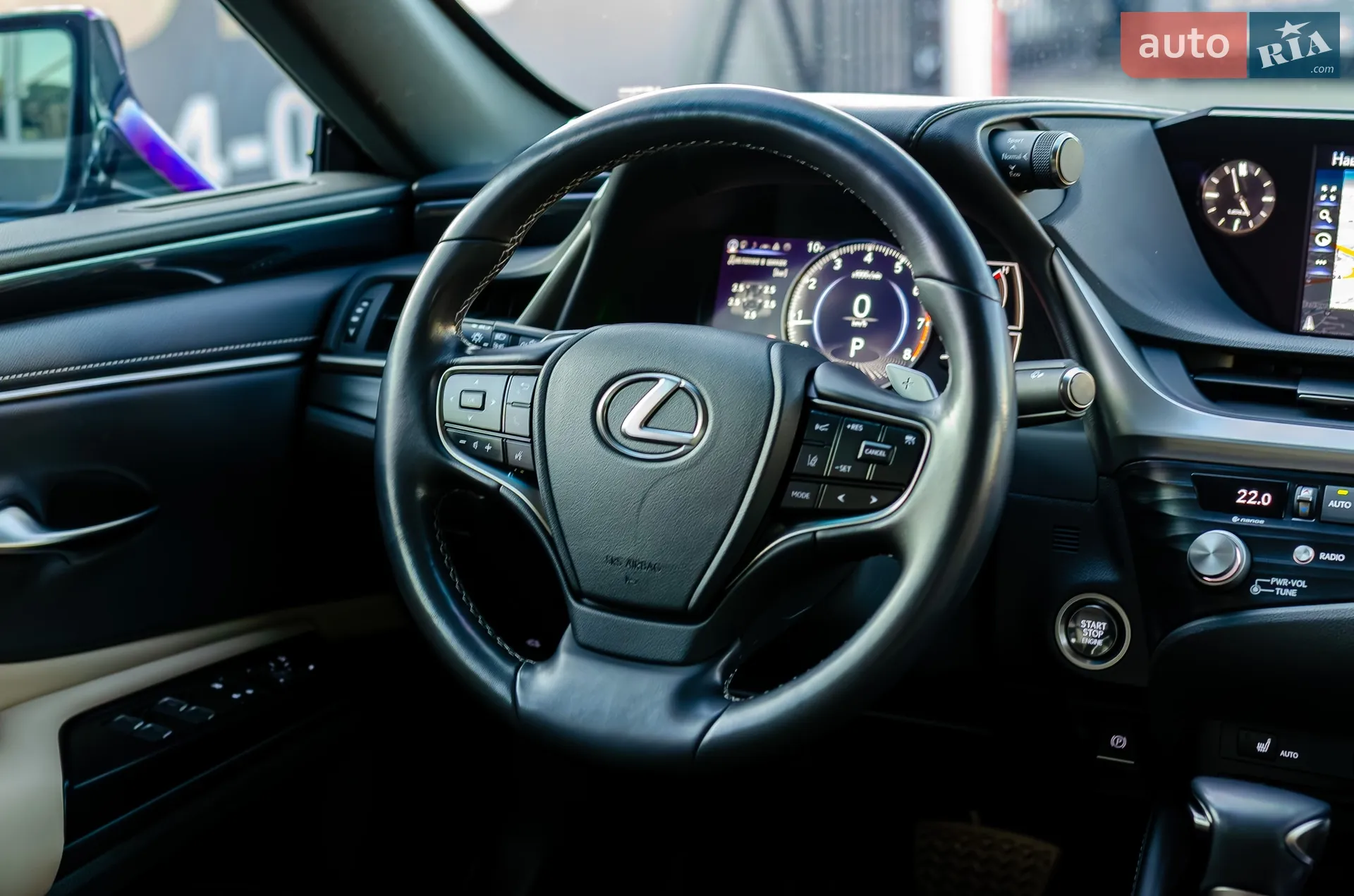 2020 Lexus ES - мініатюра 21