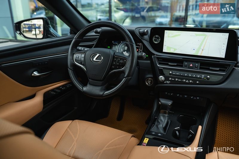 Седан Lexus ES 2024 в Дніпрі