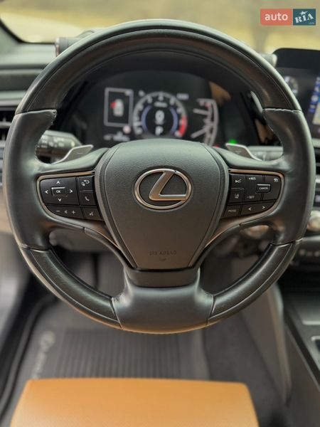 Седан Lexus ES 2021 в Дніпрі