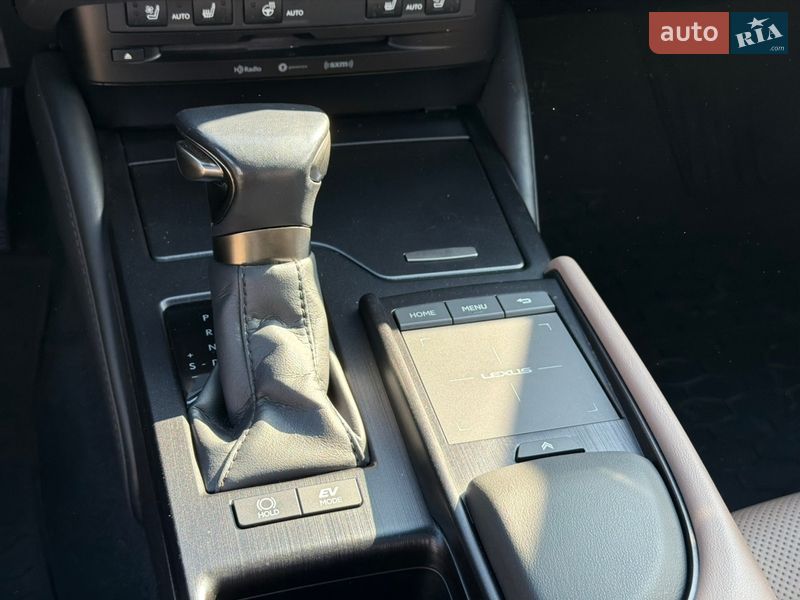 Седан Lexus ES 2022 в Одесі