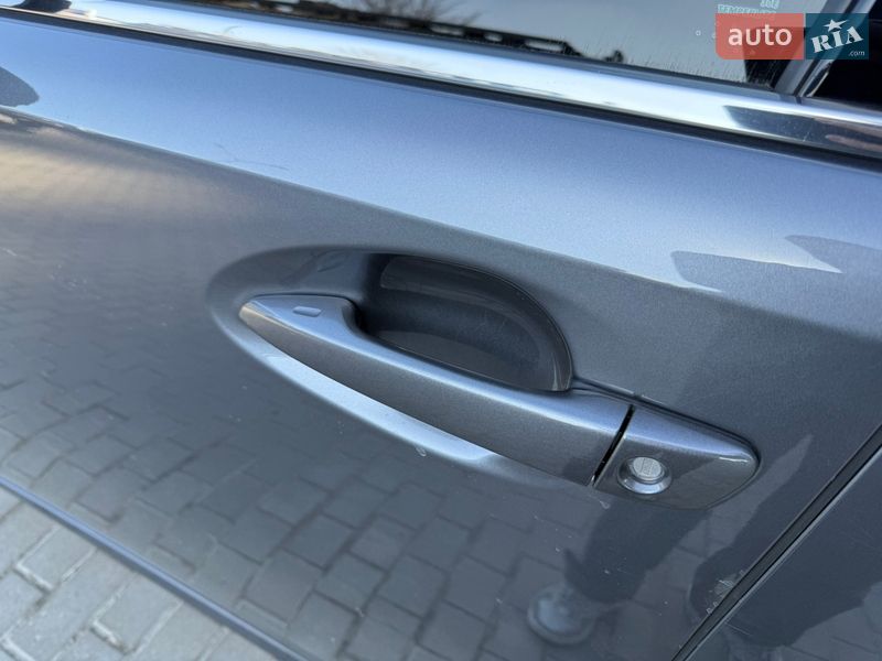 Седан Lexus ES 2016 в Дніпрі