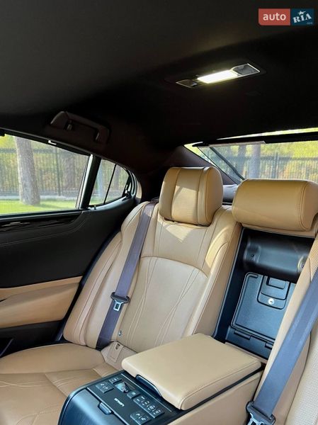 Седан Lexus ES 2018 в Одессе