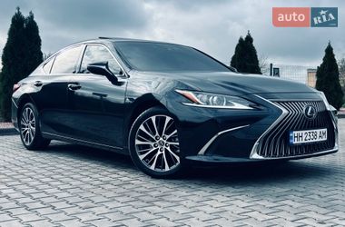 Седан Lexus ES 2021 в Киеве