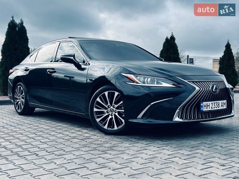 Седан Lexus ES 2021 в Киеве