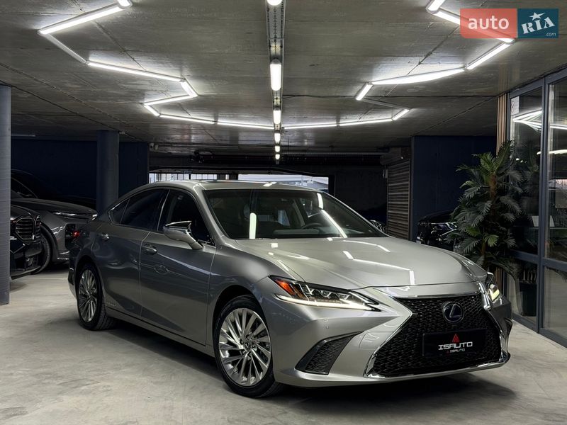 Седан Lexus ES 2019 в Одесі