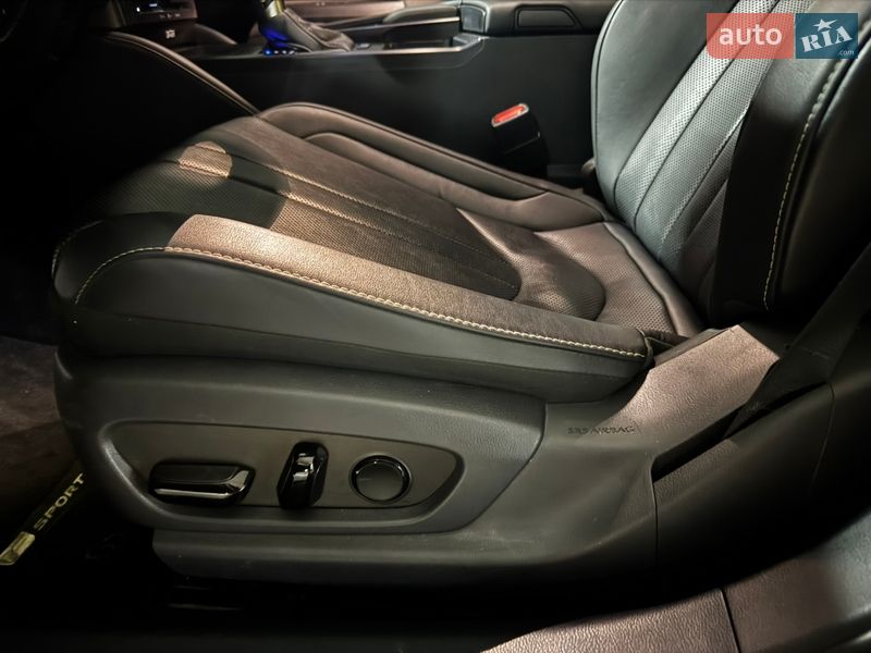 Седан Lexus ES 2021 в Киеве